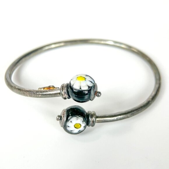 Vintage Sterling Silver Bangle Bracelet Black Art Glass Flower Daisy Beads - Picture 1 of 5